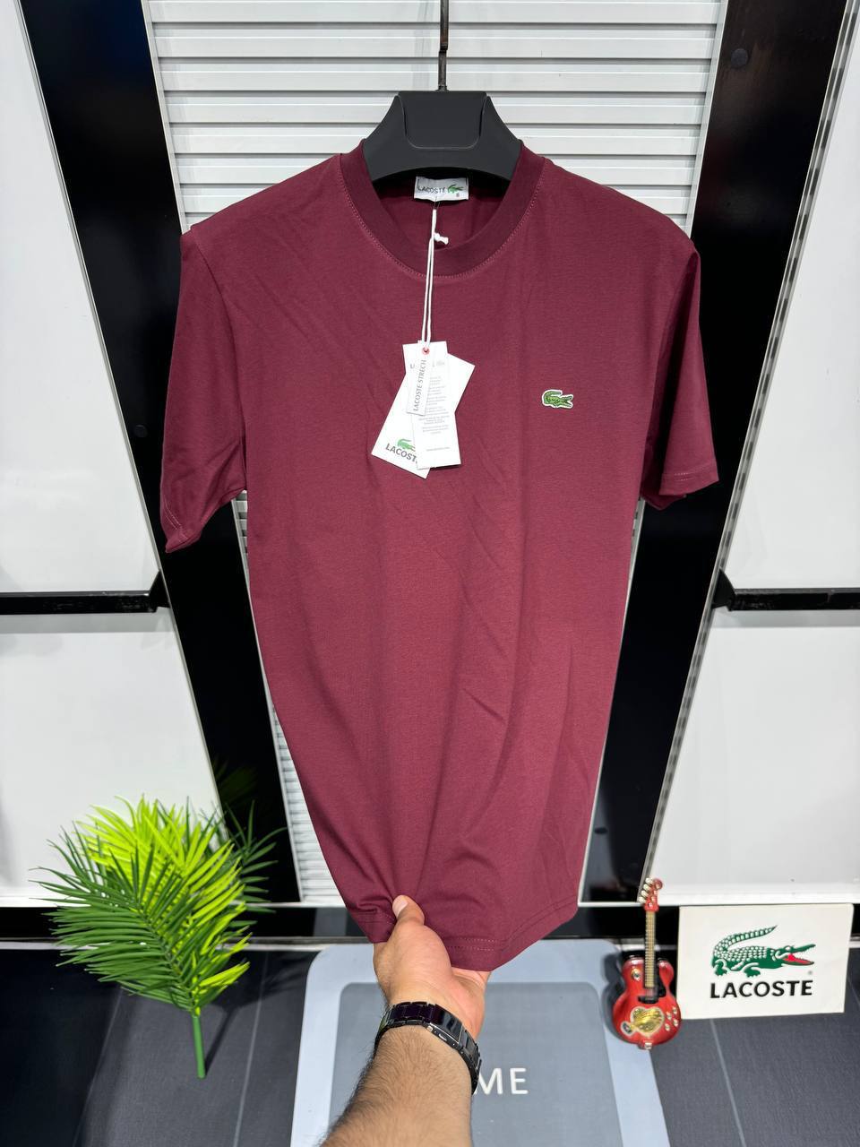 Lacoste classic – Men’s Crew Neck Cotton T-shirt 4