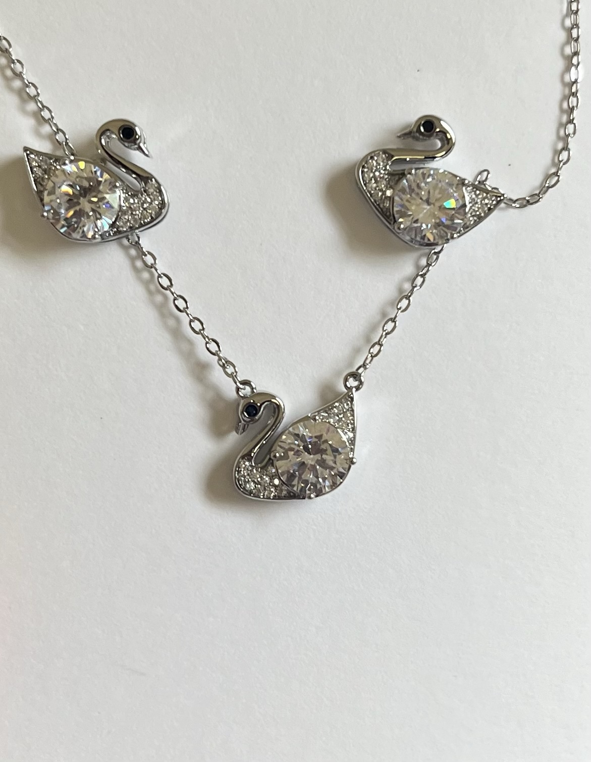 Swan set earings and necklace silver